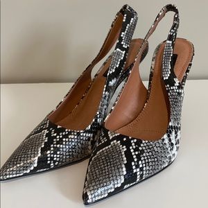 Snakeskin print sling back shoes